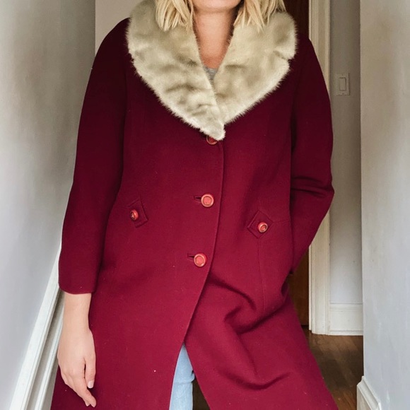 Wool Vintage Coat with Fur Collar - Beautiful Raspberry! - Picture 4 of 7